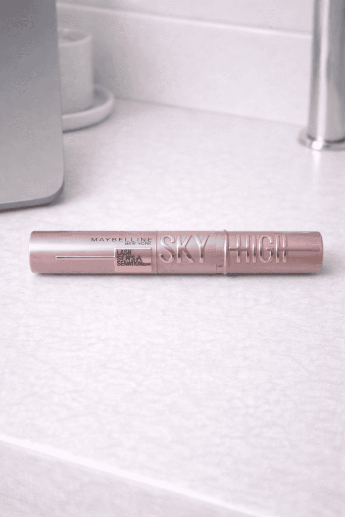 one of my favorite mascaras for a natural everyday lash look – Layers of Beauty mascara review